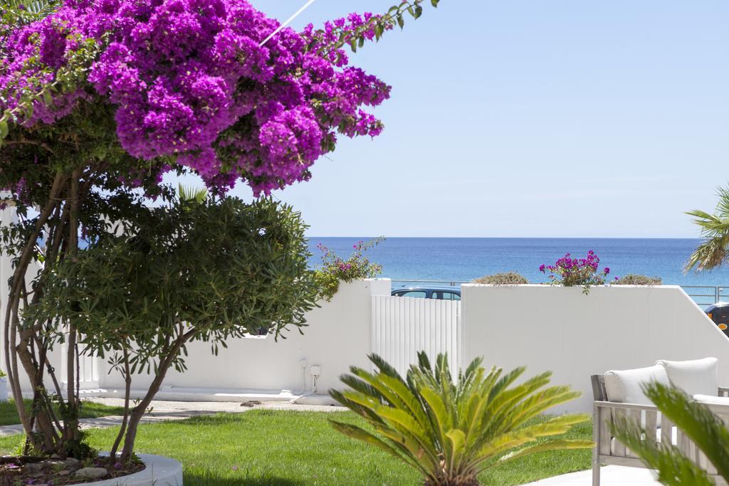Sud Beach Hotel Fronte Mare By Ria Hotels Marina Di Pulsano Buitenkant foto