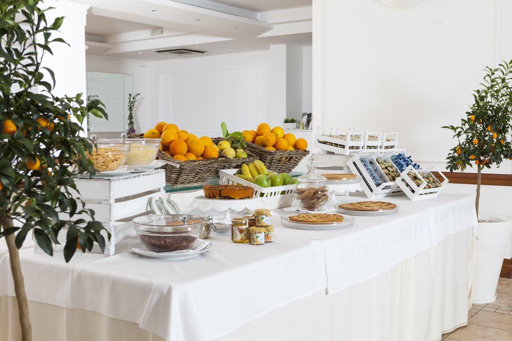 Sud Beach Hotel Fronte Mare By Ria Hotels Marina Di Pulsano Buitenkant foto